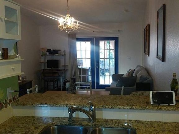 3rd image of 4622 Copper Ln