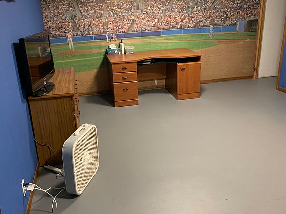 Basement bedroom