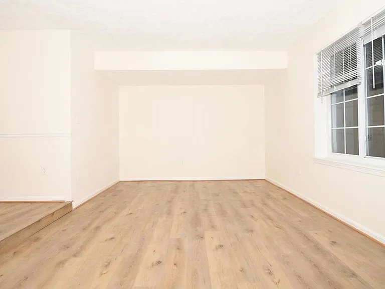 13246 Bayberry Dr — Photo 9