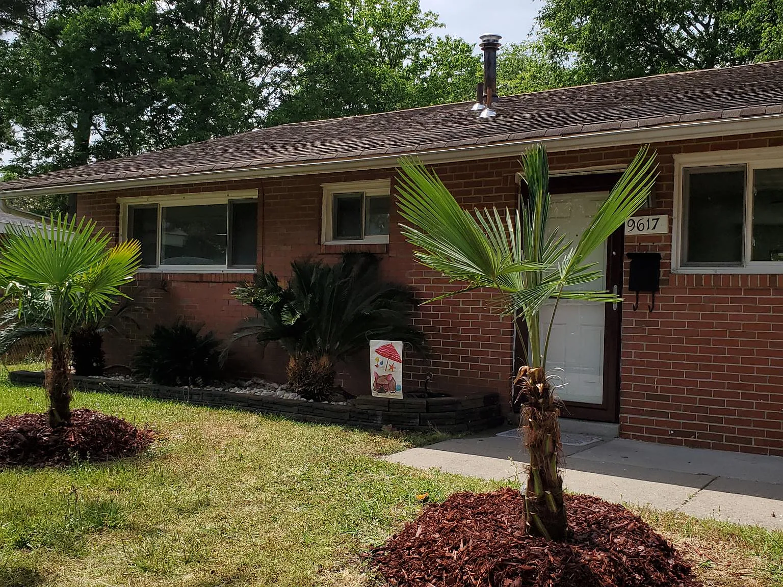 9617 Densmore Pl — Photo 1