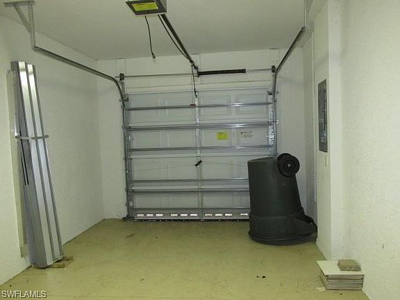 4th image of 8641 Athena Ct