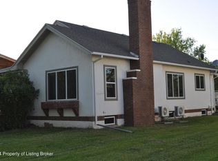 409 3rd St W, Lemmon, SD 57638