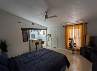 1807 Telephone Rd #5, Pascagoula, MS 39567