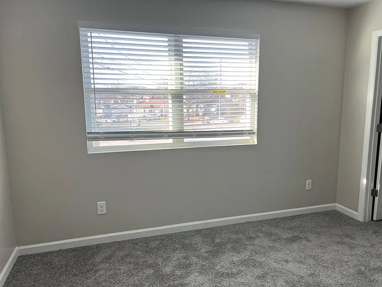 107 Chesapeake Ct — Photo 30