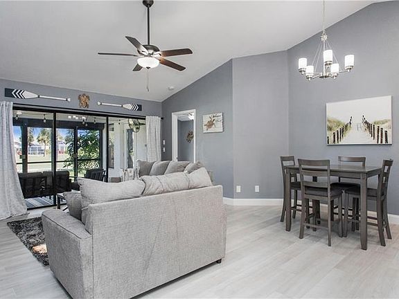 4th image of 12745 Maiden Cane LN
