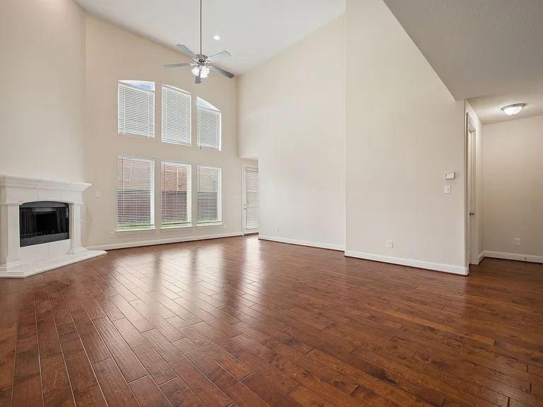 9813 Karlovich Dr — Photo 30
