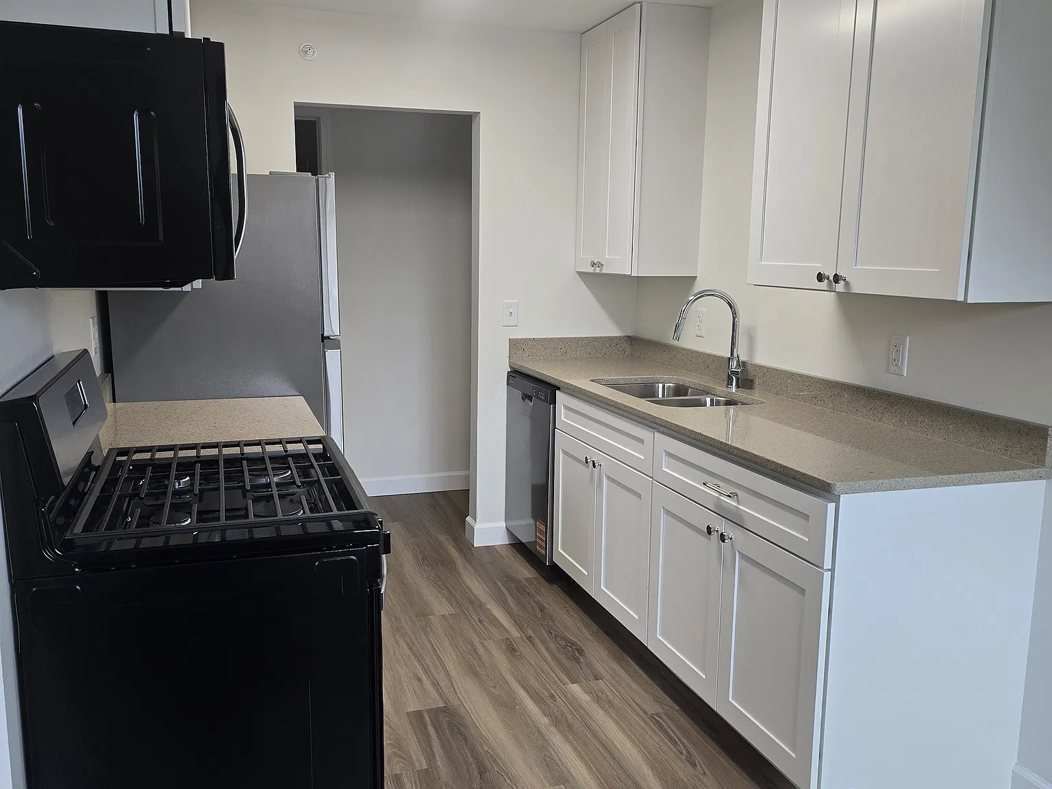 520 Oak Run Dr — Photo 4