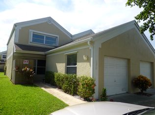 1370 NW 123rd Ter, Pembroke Pines, FL 33026