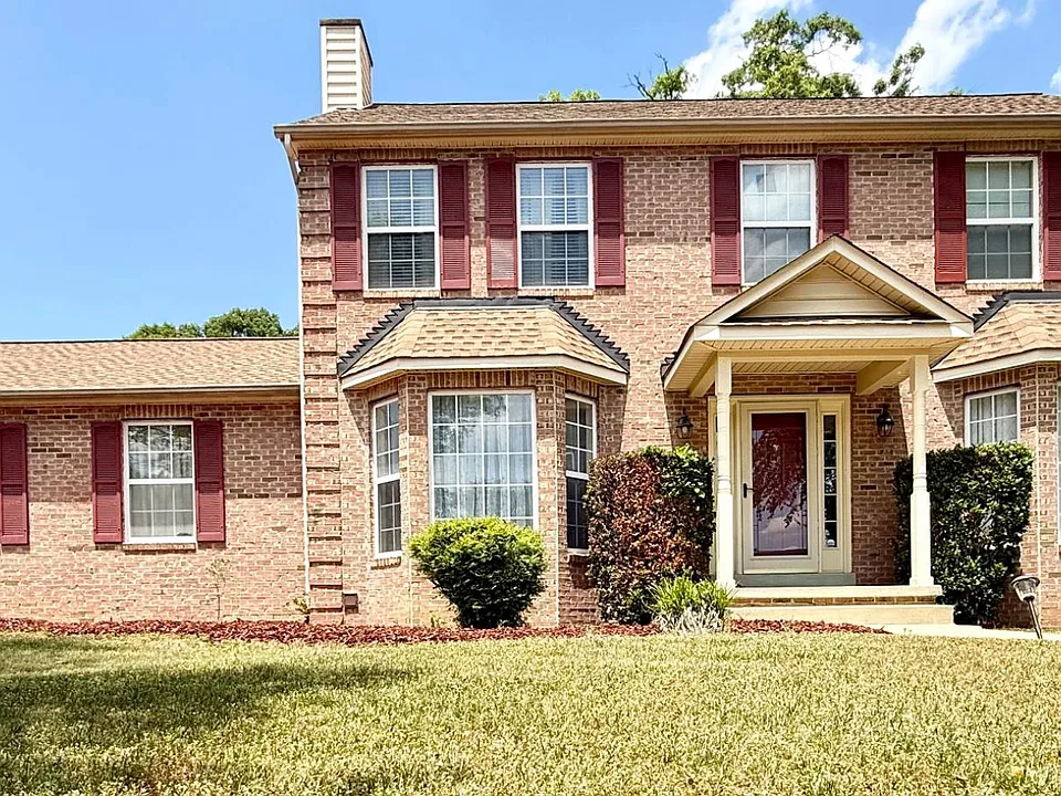 2608 Capital Ct