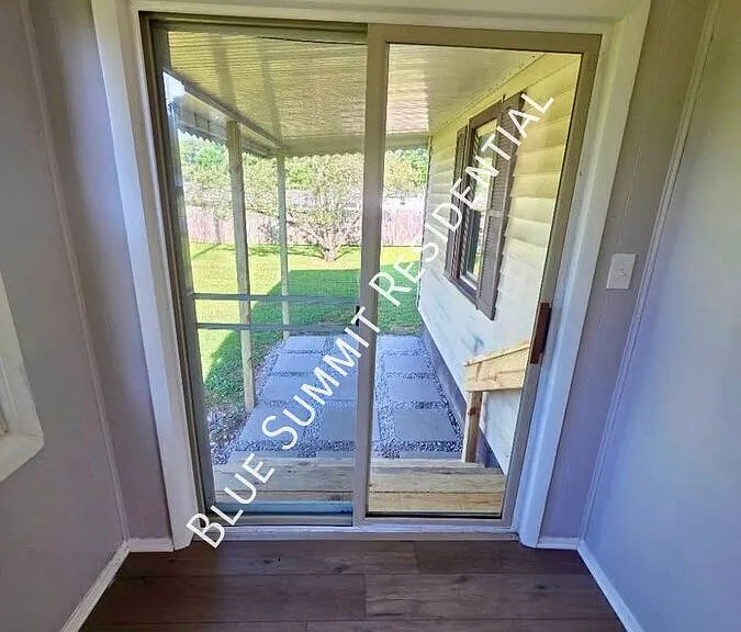 1151 Seminole Ave — Photo 7