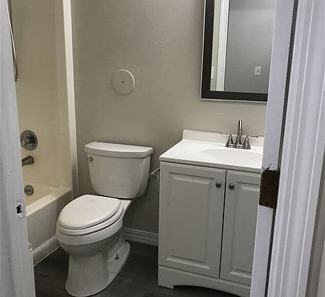 2nd image of 400 E 5th St #1