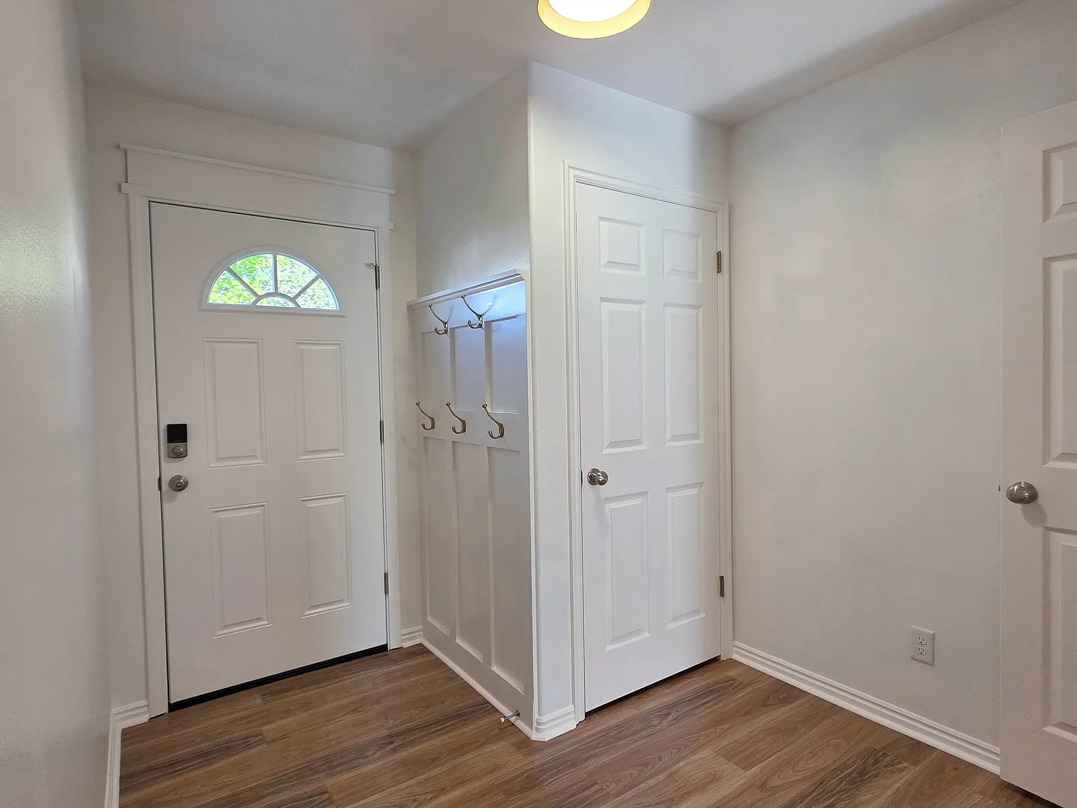 2 bed, 1200 sqft, $1,800 — Photo 3