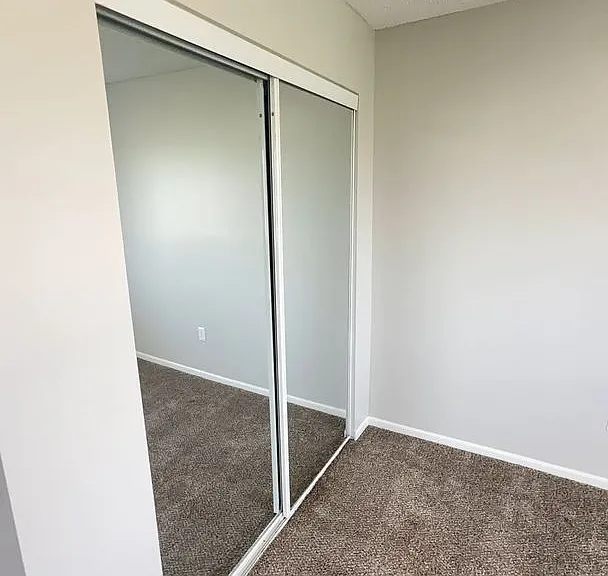 Country Walk Apartments — Photo 20