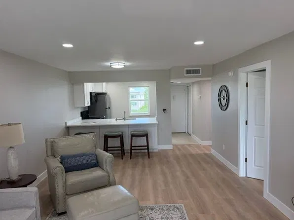 6220 Augusta Dr APT 315, Fort Myers, FL 33907