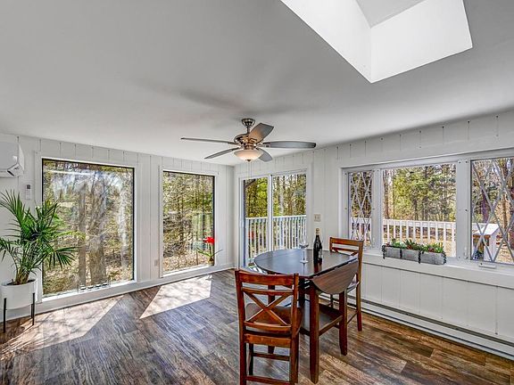 3rd image of 534A Hemlock Dr #534A