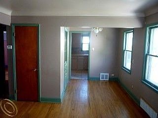 3rd image of 17709 Five Points St