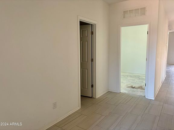 4th image of 47820 W MELLEN Lane