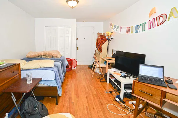 Rented by Prince Real Estate Associates LLC | media 17