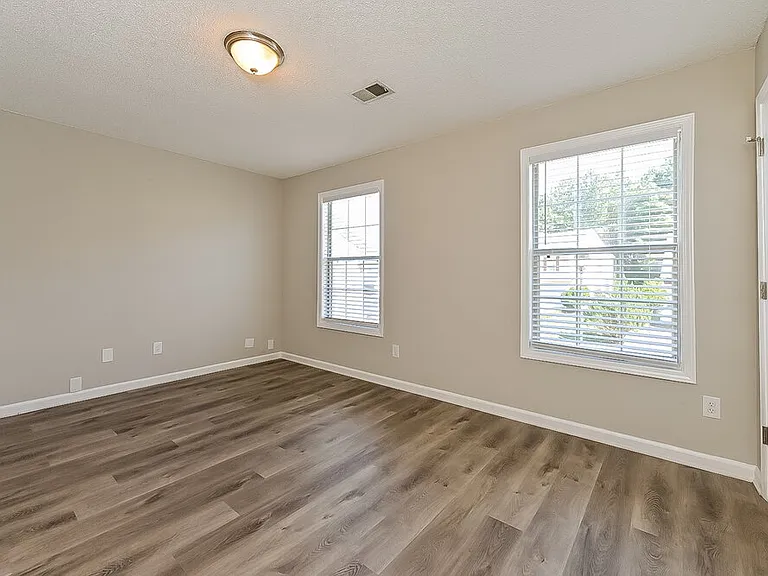 1603 Blossom Dr — Photo 13