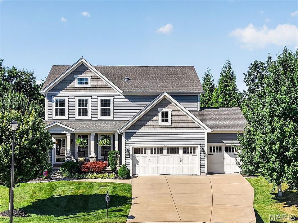 1st image of 27 Country Pines Ct