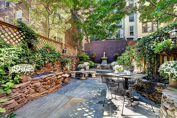 Sold by CORE | media 5