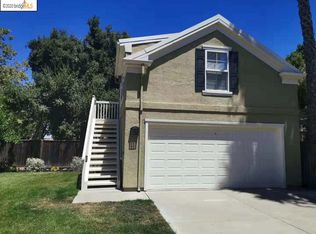 1147 Claremont Dr #A, Brentwood, CA