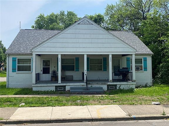 4th image of 3000 W Hillcrest Ave