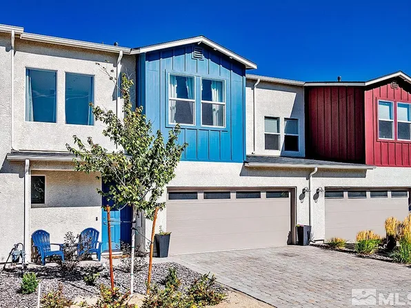 4710 Falcon Rock Ln, Sun Valley, NV 89433