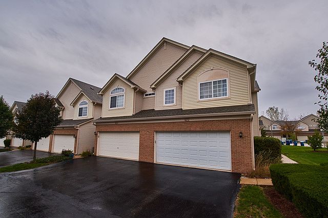 1st image of 422 Jamestown Ct