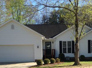 1524 Pine Land Dr, Kernersville, NC 27284