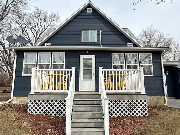 3rd image of 404 Hoff Ave