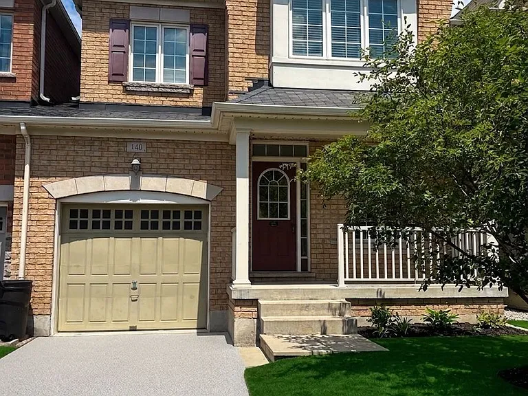 140 Foxwood Rd — Photo 1