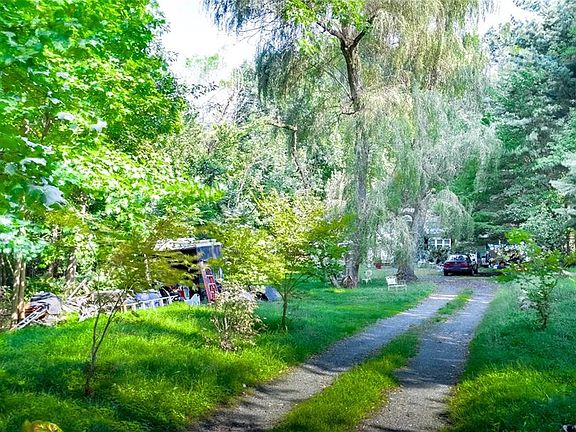 4th image of 8 Park Ave
