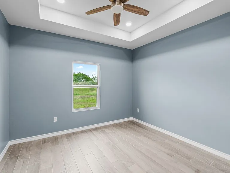 9448 W Queen Palm — Photo 11