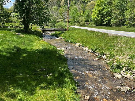 3rd image of 638 State Highway 63