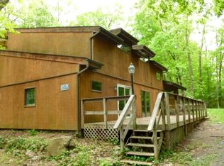 2950 Peart Ln, Sumneytown, PA 18084