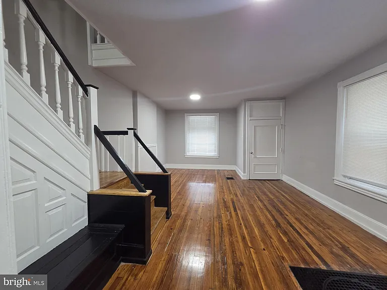 5109 Knox St — Photo 5