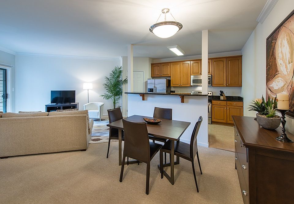 Spacious One- to Two-Bedroom Apartments in Lorton, VA