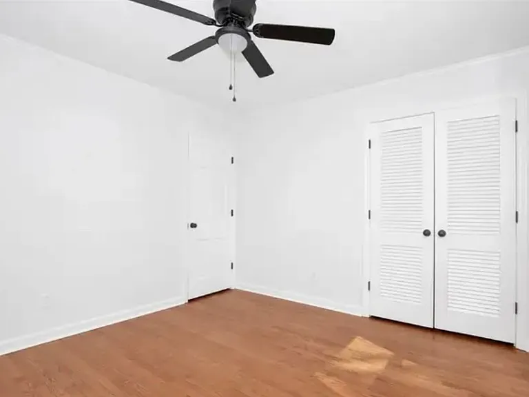 2710 Fordham Dr — Photo 6