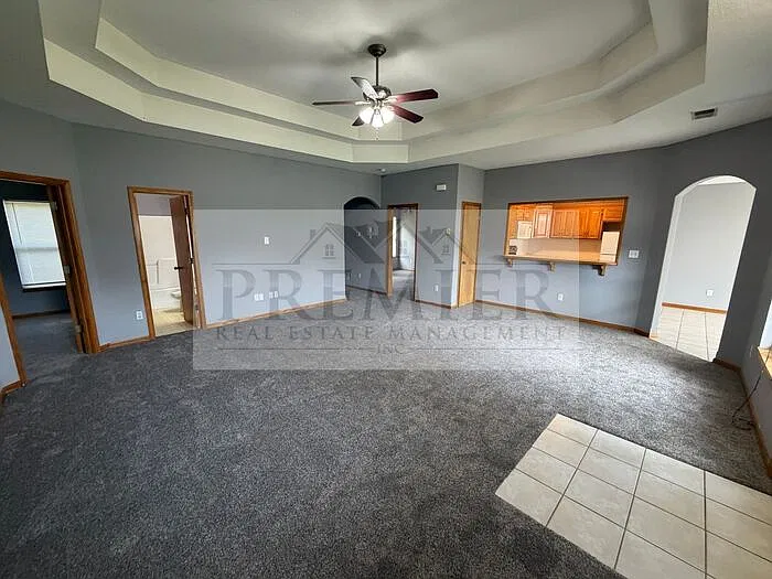 2 bed, 1.5 bath, $1,370 — Photo 2