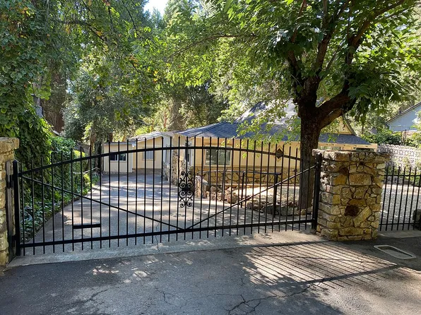 2918 Alder Dr, Camino, CA 95709