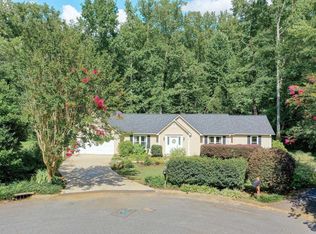 105 Saint Charles Pl, Greer, SC 29650