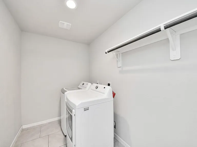 3314 Zephyr Park Ln — Photo 19