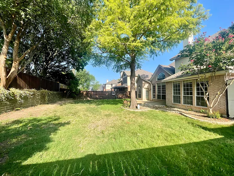 8813 Arbor Creek Ln — Photo 13