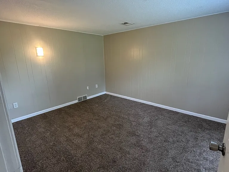 14745 Riley St — Photo 9