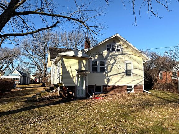 3rd image of 1011 Vine St