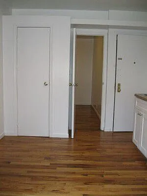 Rented by Tower Brokerage | media 18