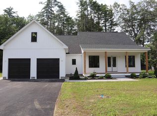 3 Peterson Cir, Concord, NH 03301