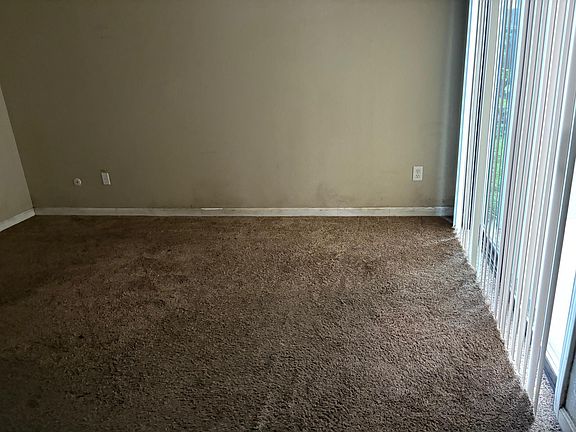 2nd image of 2435 Meadow Dr #2435