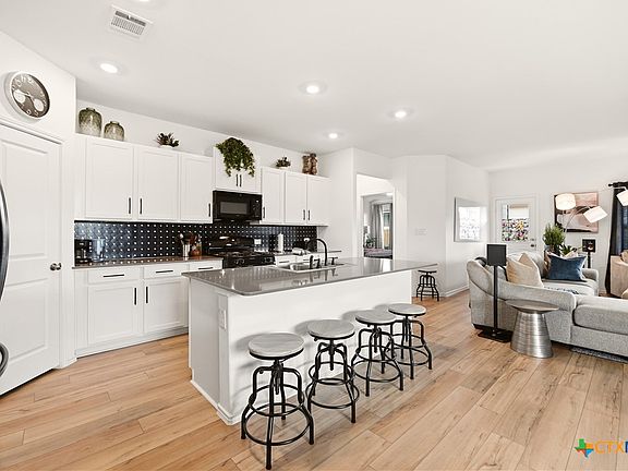 4th image of 304 Sonterra Dr